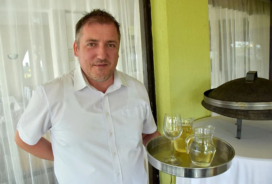 RIBARSKA KUĆA KOD FROLE U LUKAČU: Čaroliju koju nećete zaboraviti
