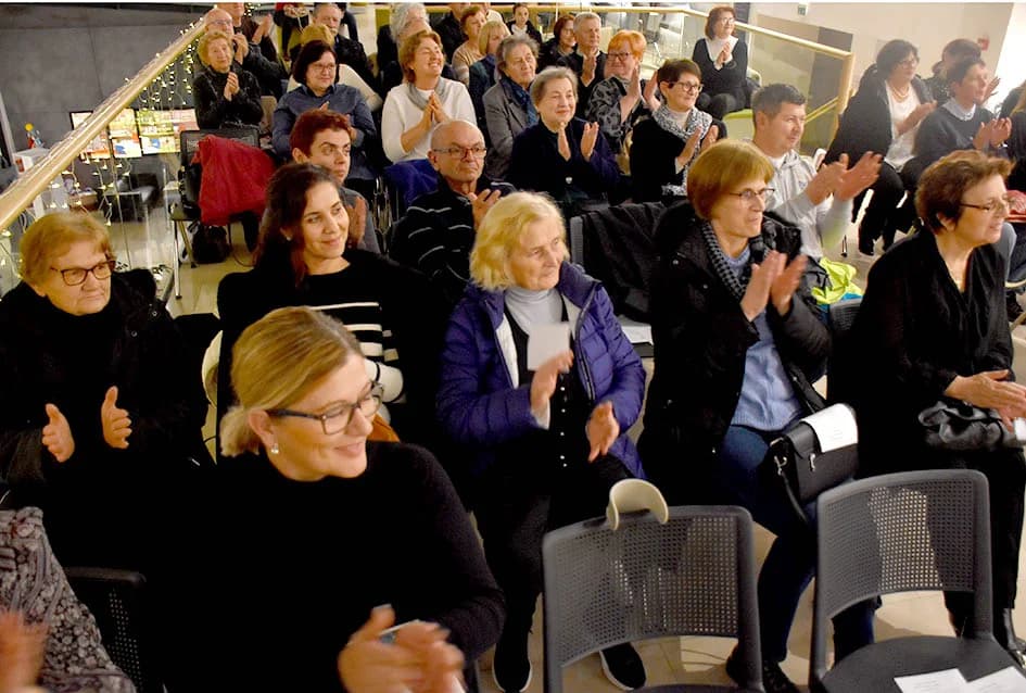 HKUD VIJENAC IZ POŽEGE ODRŽAO BOŽIĆNI KONCERT: Sugrađanima uputili najljepšu blagdansku čestitku