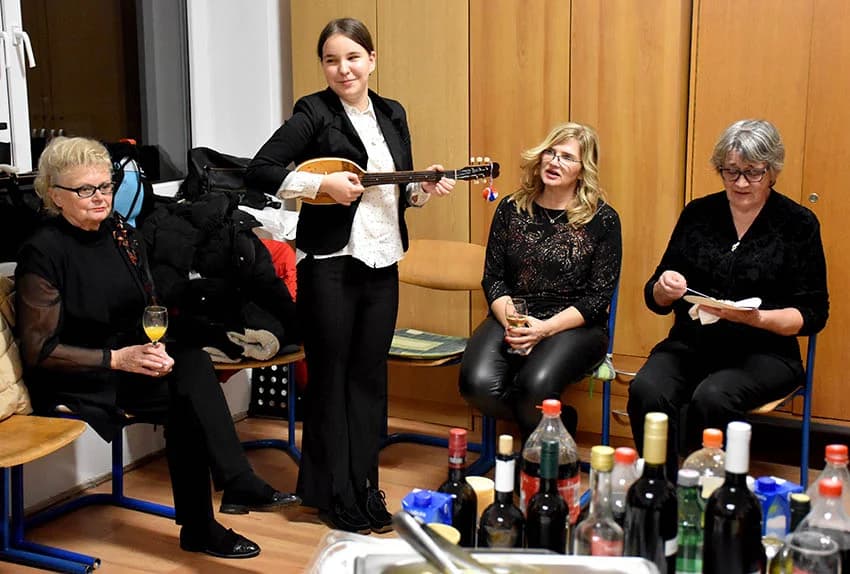 HKUD VIJENAC IZ POŽEGE ODRŽAO BOŽIĆNI KONCERT: Sugrađanima uputili najljepšu blagdansku čestitku