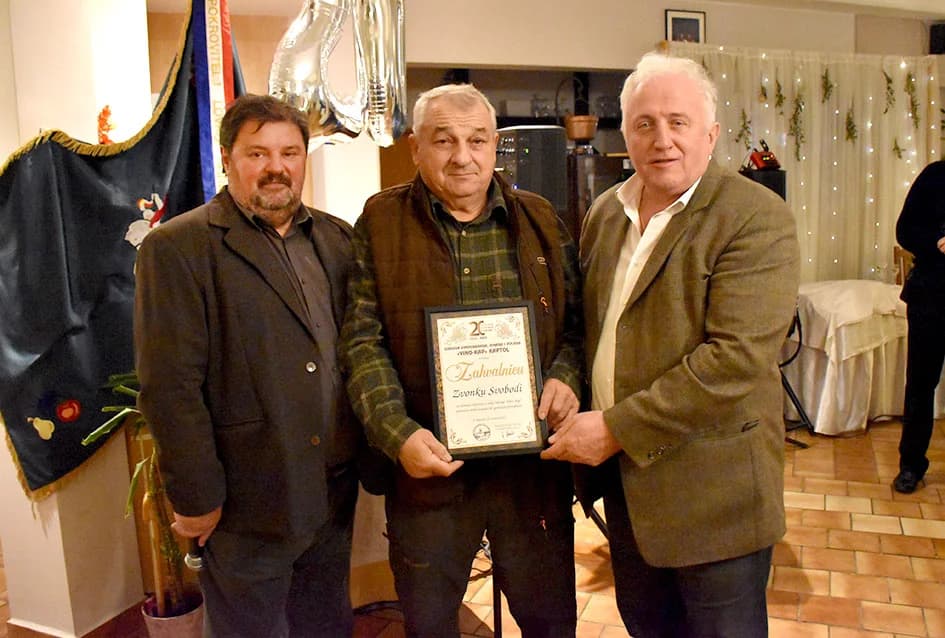 Dva desetljeća uspješnog rada Udruge voćara, vinogradara i vinara „Vino-Kap“ iz Kaptola