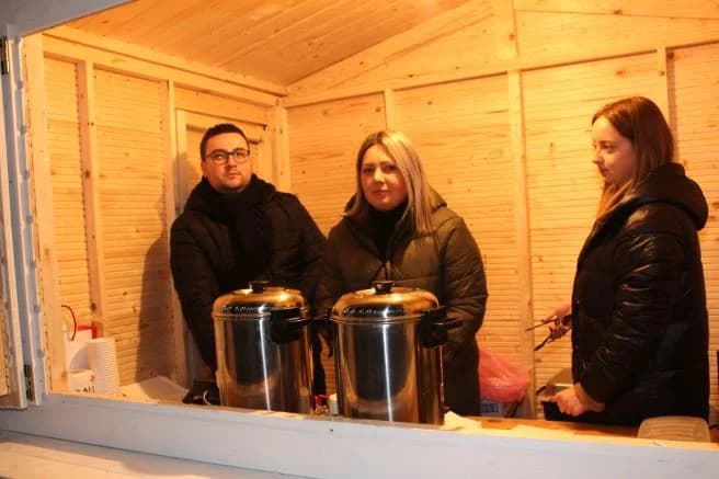 Božićni sajam, pikantni riblji paprikaš i tamburaši „Zlatne doline“ u pleterničkom Bećarskom šoru