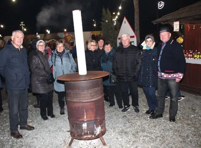 Božićni sajam, pikantni riblji paprikaš i tamburaši „Zlatne doline“ u pleterničkom Bećarskom šoru