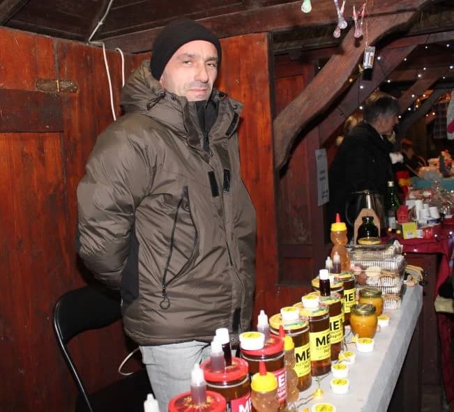 Božićni sajam, pikantni riblji paprikaš i tamburaši „Zlatne doline“ u pleterničkom Bećarskom šoru
