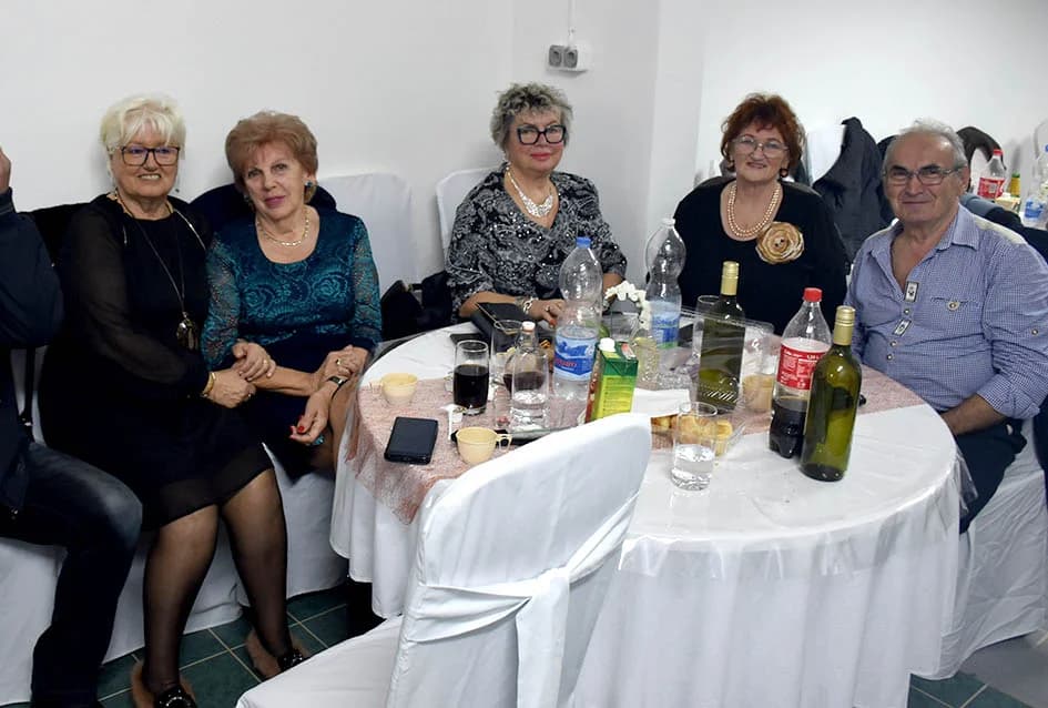 SVE POPULARNIJE PLESNE VEČERI VELIČKIH UMIROVLJENIKA: Dolaze gosti i iz drugh sredina
