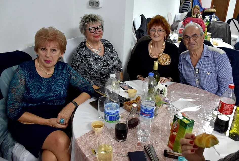 SVE POPULARNIJE PLESNE VEČERI VELIČKIH UMIROVLJENIKA: Dolaze gosti i iz drugh sredina