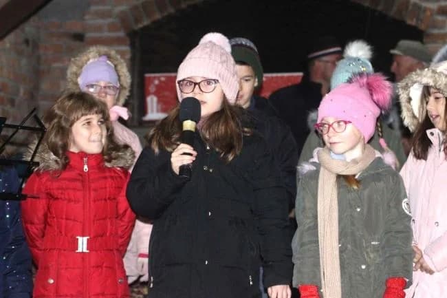 Treći advent u Grabarju obilježili bogatim kulturno-umjetničkim programom