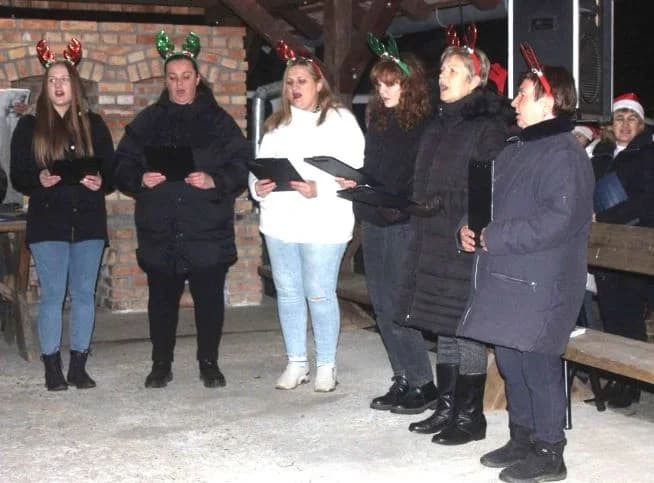 Treći advent u Grabarju obilježili bogatim kulturno-umjetničkim programom