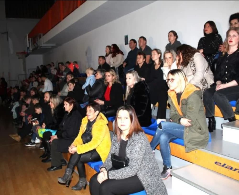Božićni koncert u povodu dvadesetog rođendana pleterničkih mažoretkinja