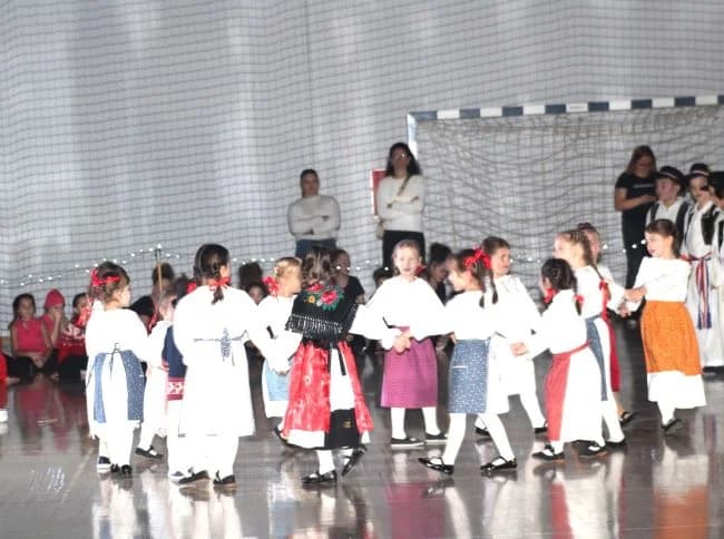 Božićni koncert u povodu dvadesetog rođendana pleterničkih mažoretkinja