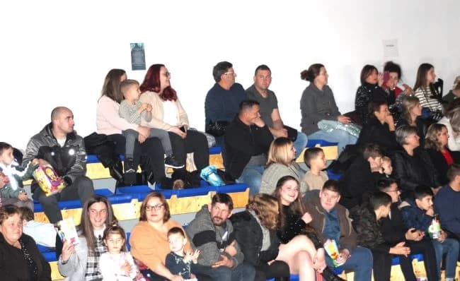 Božićni koncert u povodu dvadesetog rođendana pleterničkih mažoretkinja