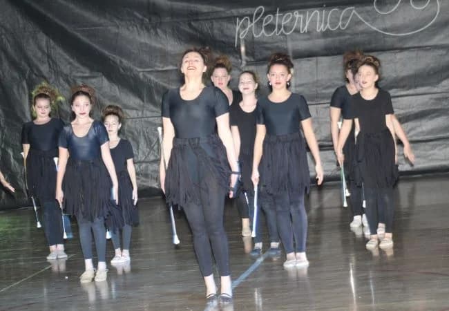 Božićni koncert u povodu dvadesetog rođendana pleterničkih mažoretkinja
