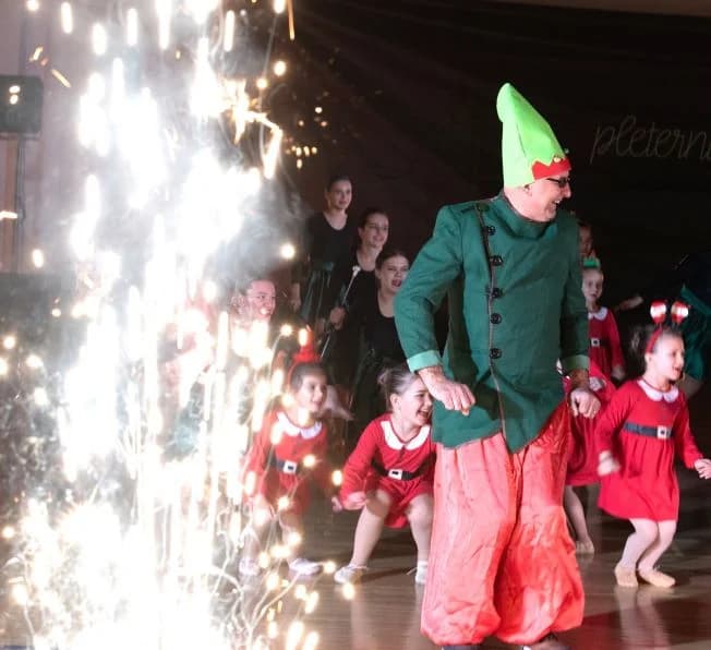 Božićni koncert u povodu dvadesetog rođendana pleterničkih mažoretkinja