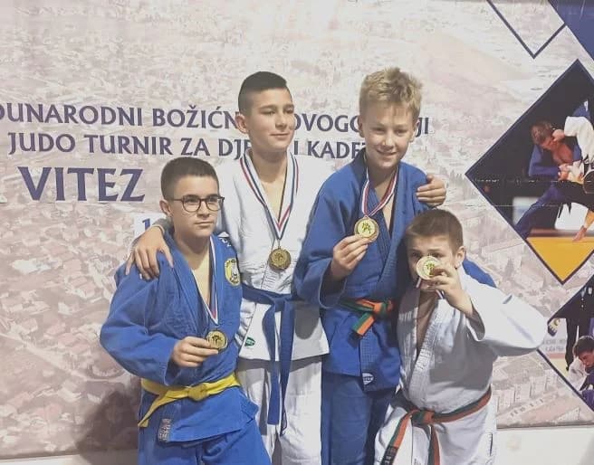 Osvojili pet medalja na Međunarodnom turniru u Vitezu