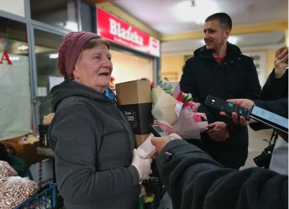 Marija na požeškoj tržnici prodaje 50 godina: „Djeca su bila mala i morala sam zaraditi kako bi ih prehranila“