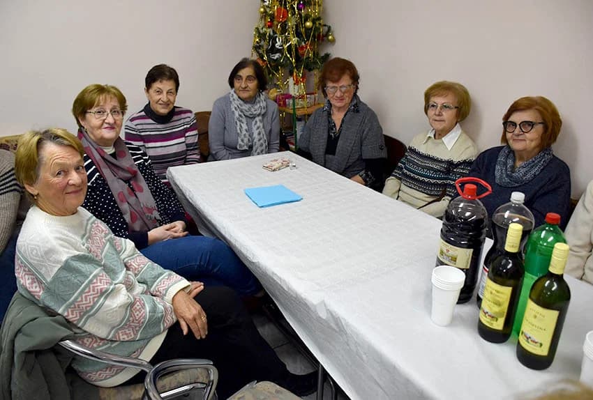 PREDBLAGDANSKI SUSRET: Članovi Hrvatske stranke umirovljenika osnivanjem novih podružnica pripremaju se za izbore