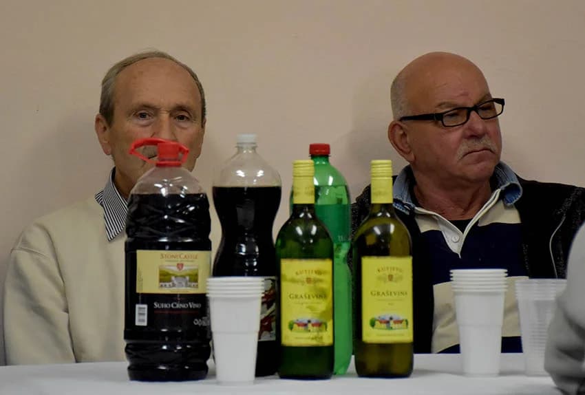 PREDBLAGDANSKI SUSRET: Članovi Hrvatske stranke umirovljenika osnivanjem novih podružnica pripremaju se za izbore