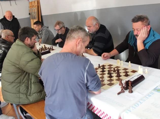 ŠAHOVSKI TURNIR U BRESTOVCU: Pobjednik FIDE majstor Josip Stočko iz Šahovskog kluba Vinkovci