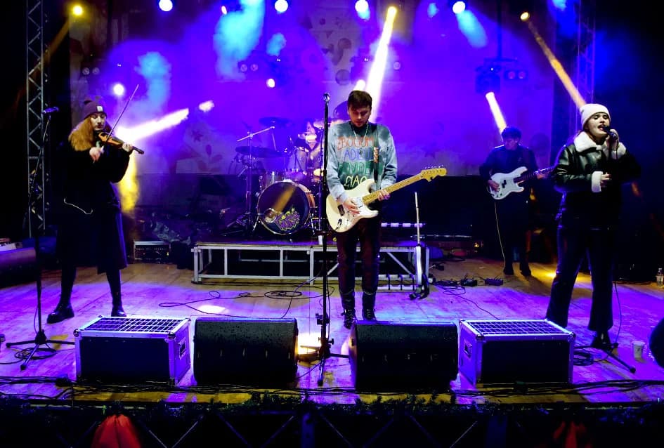 DONATORSKI KONCERT ZA UDRUGU “MALI PRINC” IZ POŽEGE: Silente pjevali brojnim Požežanima