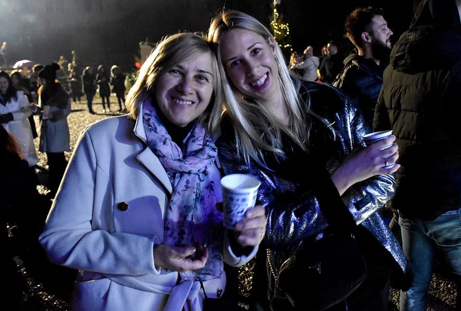 DONATORSKI KONCERT ZA UDRUGU “MALI PRINC” IZ POŽEGE: Silente pjevali brojnim Požežanima