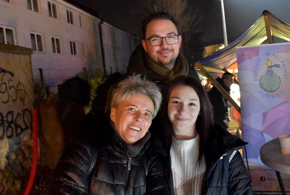 DONATORSKI KONCERT ZA UDRUGU “MALI PRINC” IZ POŽEGE: Silente pjevali brojnim Požežanima