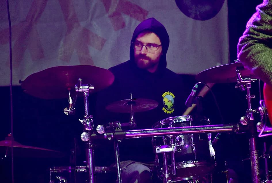 DONATORSKI KONCERT ZA UDRUGU “MALI PRINC” IZ POŽEGE: Silente pjevali brojnim Požežanima