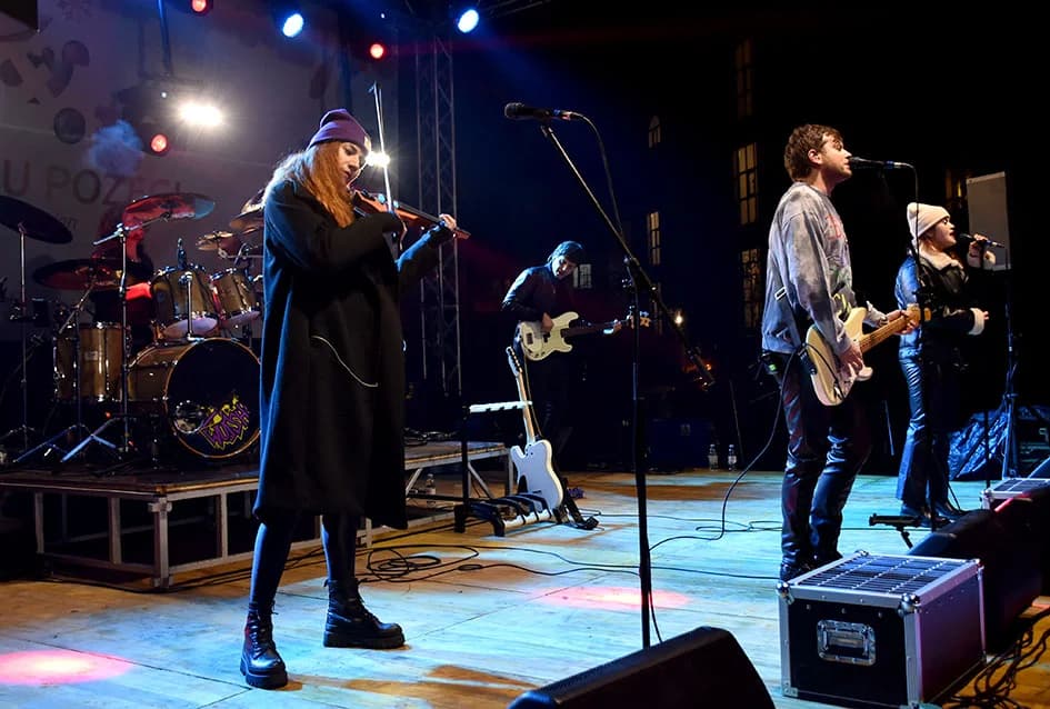 DONATORSKI KONCERT ZA UDRUGU “MALI PRINC” IZ POŽEGE: Silente pjevali brojnim Požežanima