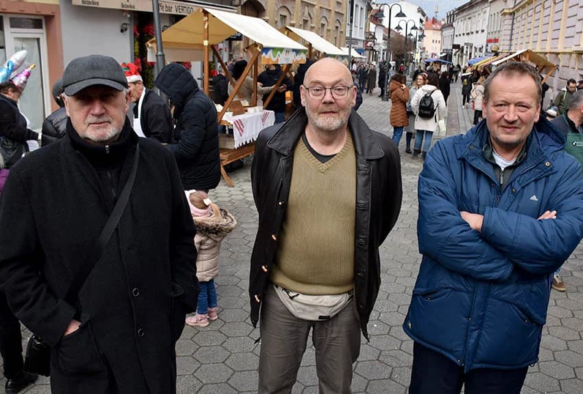 Blagdansko druženje: Građanima Požege i njihovim gostima podijeljeno više od tisuću porcija perkelta od soma