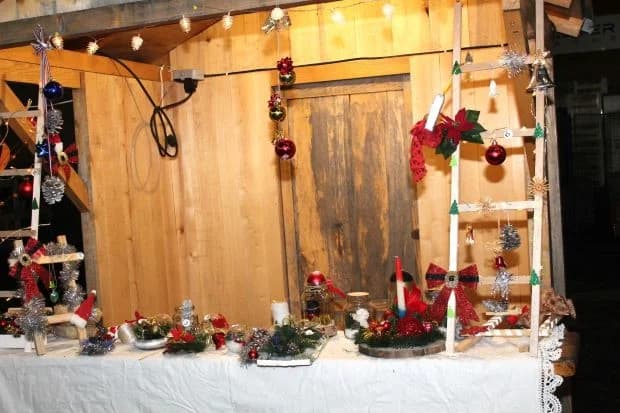 Vatrogasaci i Tamburaški sastav „Satir“ uz bogatu gastronomsku ponudu u Bećarskom šoru