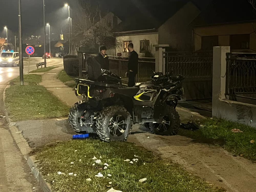 Dvije osobe ozlijeđene: Qudom se zabio u ogradu obizeljske kuće
