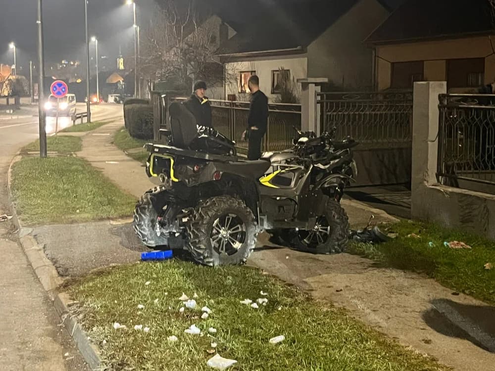 Dvije osobe ozlijeđene: Qudom se zabio u ogradu obizeljske kuće