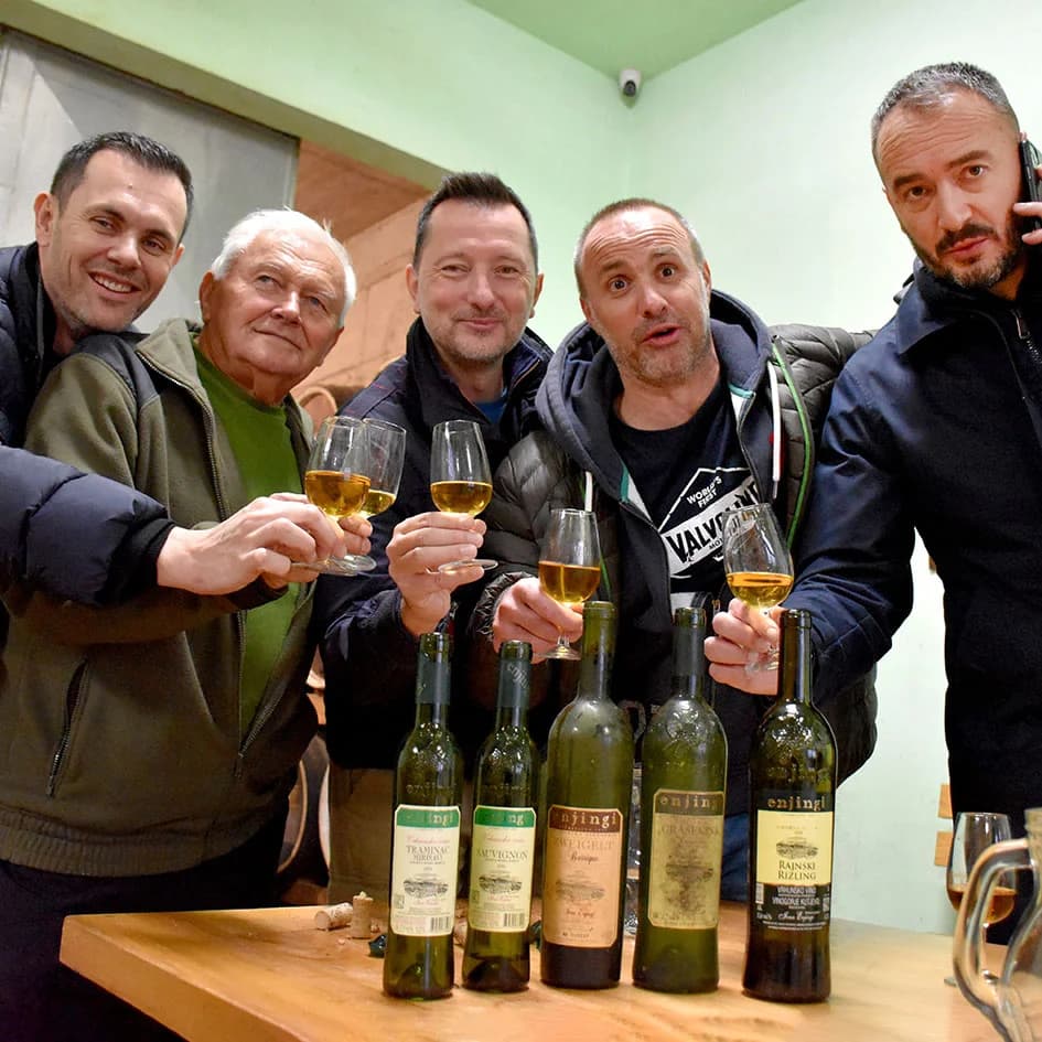 ENJINGI IZDAO TRADICIONALNI KALENDAR ZA 2024. GODINU: Zapis o vremenu koje je iza nas