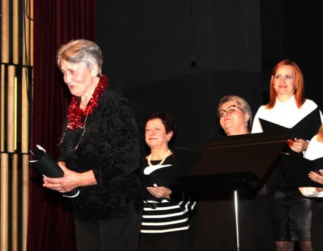 BLAGDANSKI HUMANITARNI KONCERT HKUD-A VIJENAC „Oj djetešce moje drago“ za Udrugu Osmjeh