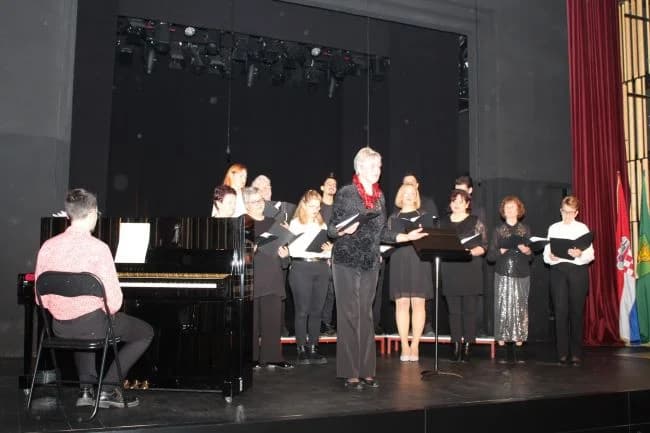 BLAGDANSKI HUMANITARNI KONCERT HKUD-A VIJENAC „Oj djetešce moje drago“ za Udrugu Osmjeh