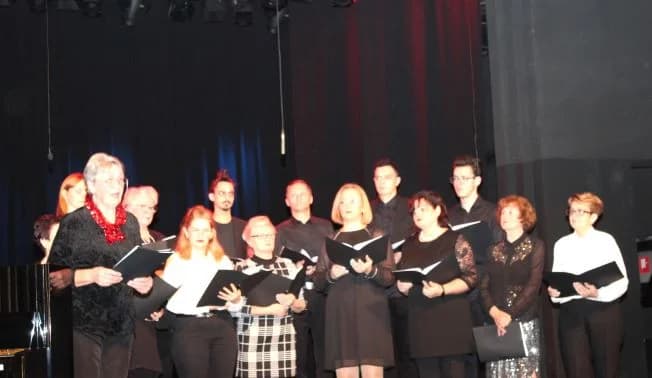 BLAGDANSKI HUMANITARNI KONCERT HKUD-A VIJENAC „Oj djetešce moje drago“ za Udrugu Osmjeh
