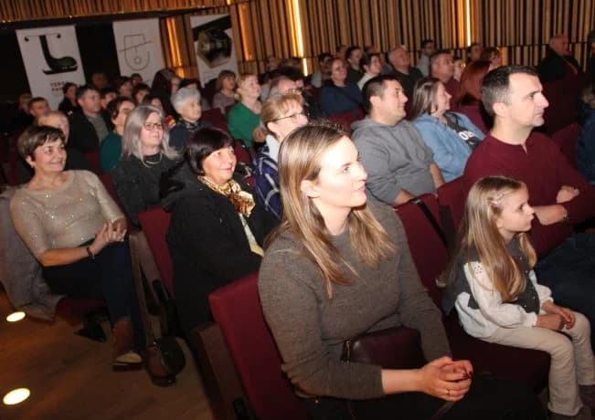 BLAGDANSKI HUMANITARNI KONCERT HKUD-A VIJENAC „Oj djetešce moje drago“ za Udrugu Osmjeh