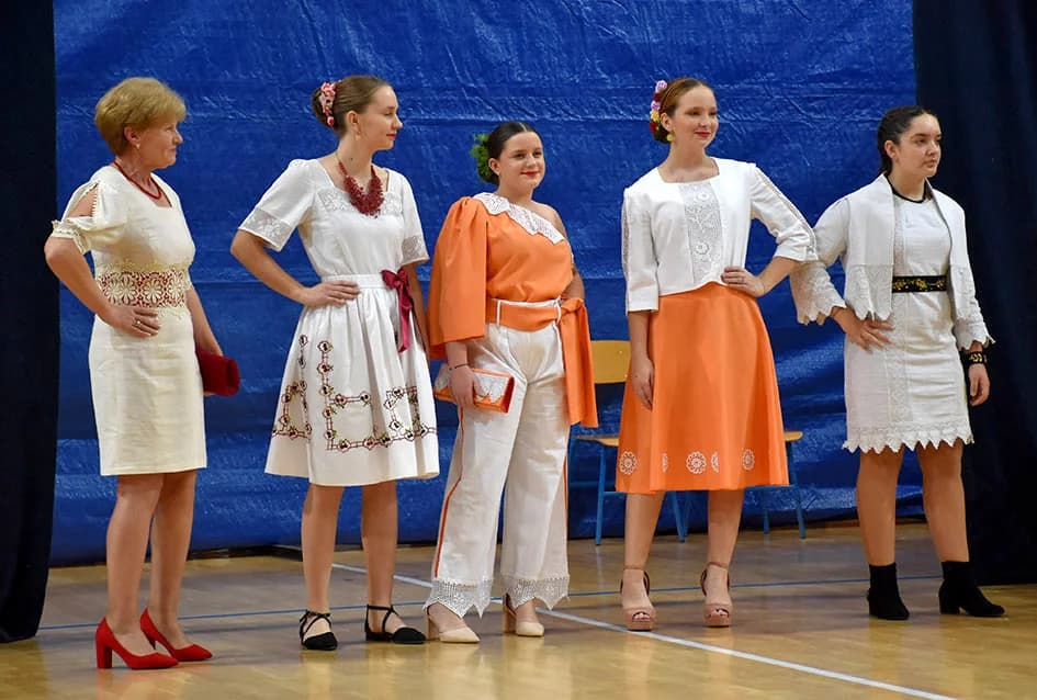ETNO MODNI DIZAJNER NADA GRGIĆ IZ BRESTOVCA: Narodne nošnje inspiracija