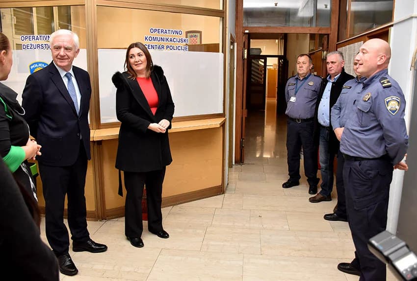 Gradonačelnik Glavić i županica Jozić posjetili dežurne službe u novogodišnjoj noći