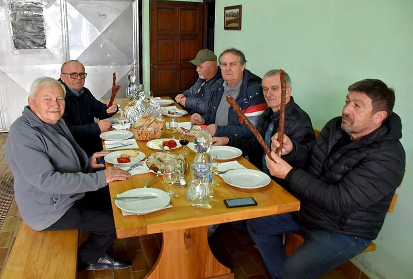 Obilaskom bačvi ispratili staru godinu
