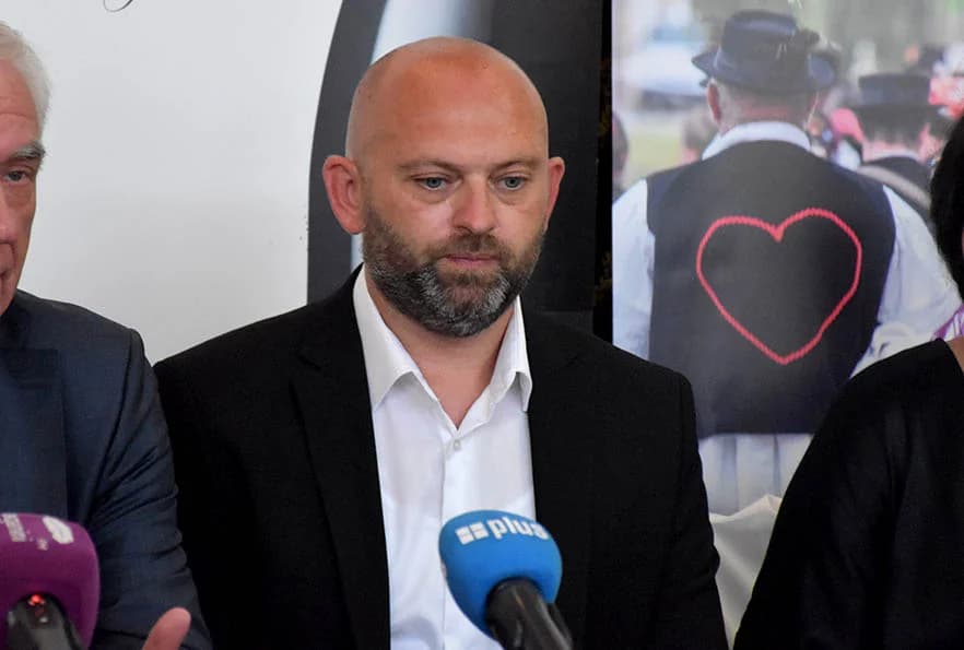 Napunjene festivalske butelje