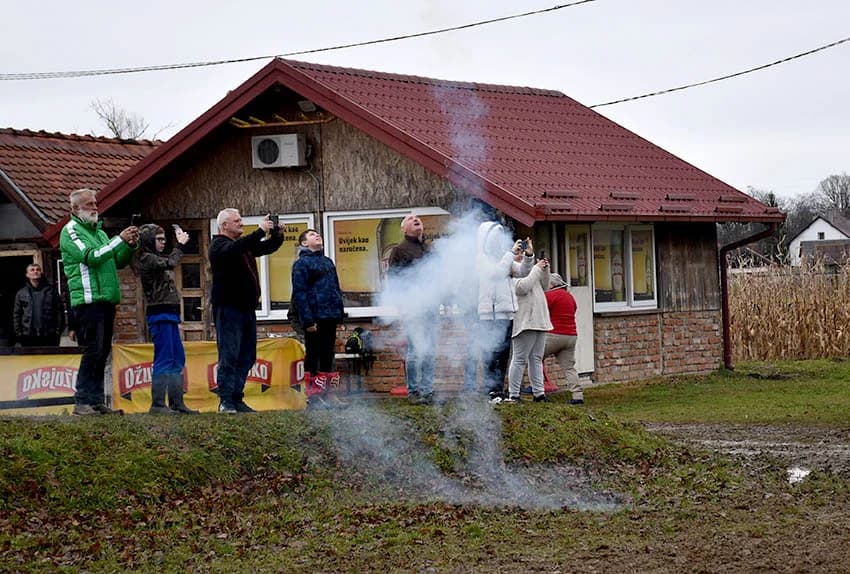 ODRŽANA TRADICIONALNA NOVOGODIŠNJA MOTOKORS UTRKA NA VILARAMA: Darko Puljić iz Miholjca pobjednik