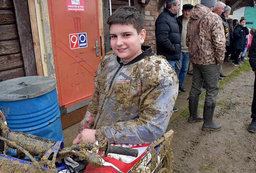 ODRŽANA TRADICIONALNA NOVOGODIŠNJA MOTOKORS UTRKA NA VILARAMA: Darko Puljić iz Miholjca pobjednik