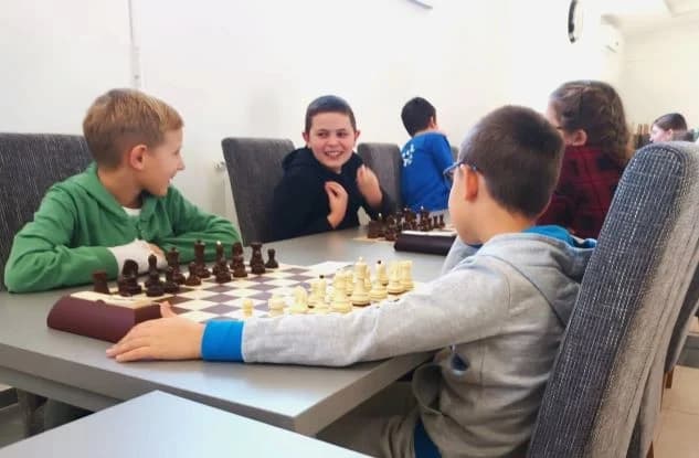 KADETSKI ŠAHOVSKI TURNIR U BRESTOVCU: Ukupni pobjednik Marko Kožić iz Šahovskog kluba Požega