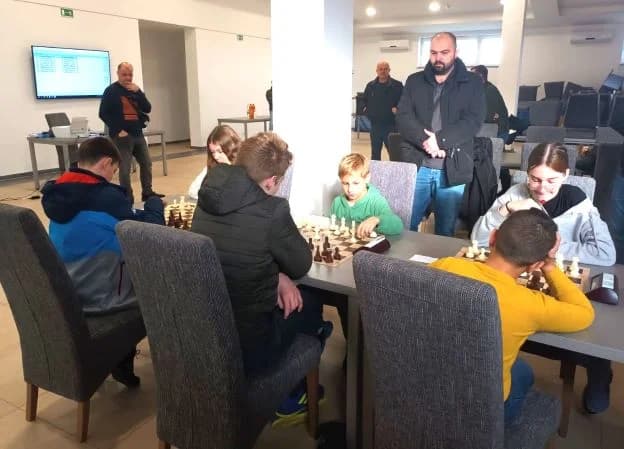 KADETSKI ŠAHOVSKI TURNIR U BRESTOVCU: Ukupni pobjednik Marko Kožić iz Šahovskog kluba Požega