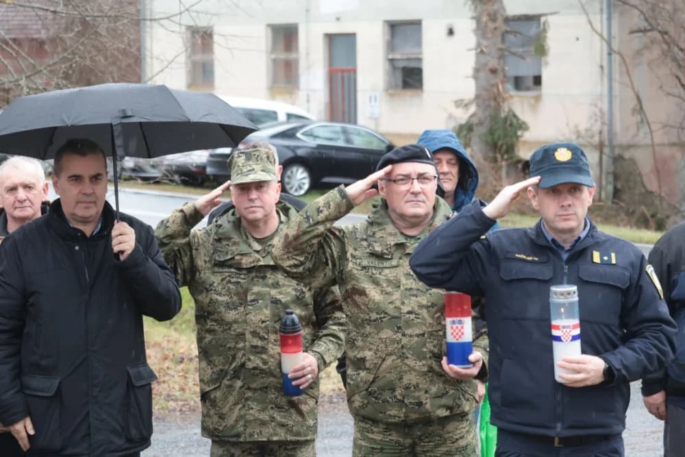 U Španovici odano dužno poštovanje poginulim hrvatskim braniteljima iz Požeštine koji su svoje živote položili na pakračkom području