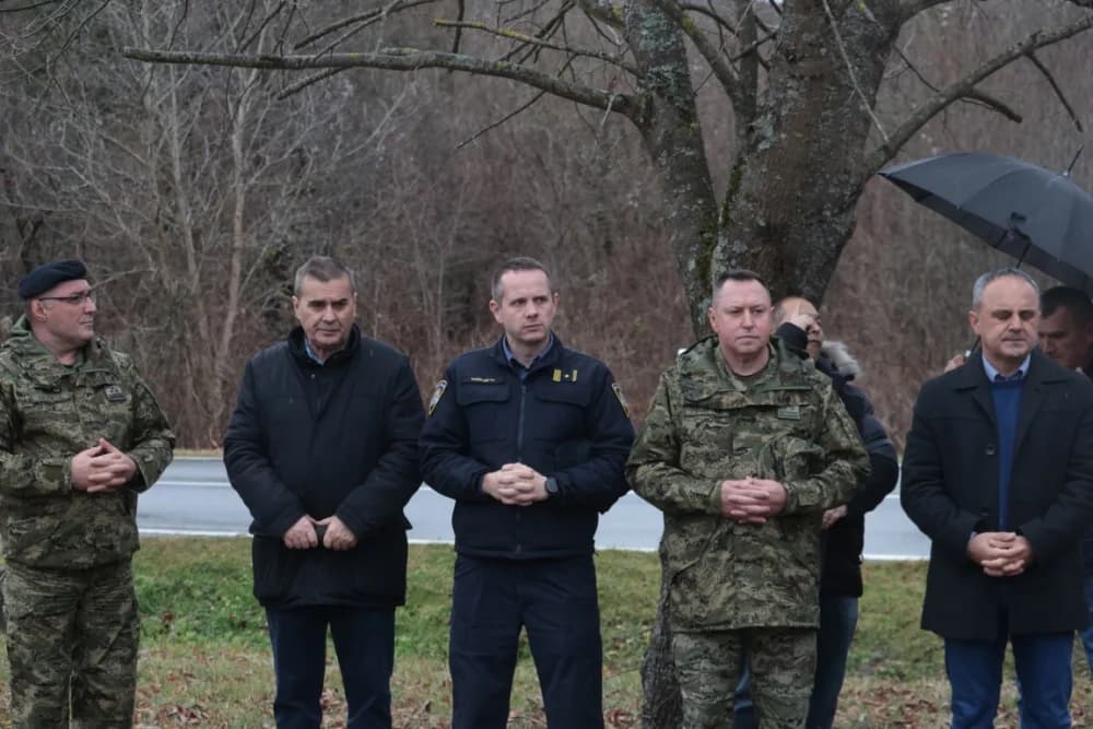 U Španovici odano dužno poštovanje poginulim hrvatskim braniteljima iz Požeštine koji su svoje živote položili na pakračkom području