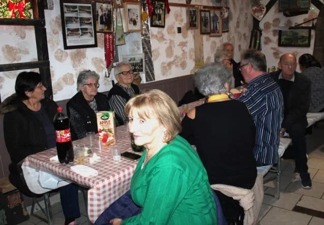 PLETERNIČKI ZAVIČAJNI KUD „RAMA“: Tradicionalni  božićni domjenak uz pjesmu i druženje do kasno u noć