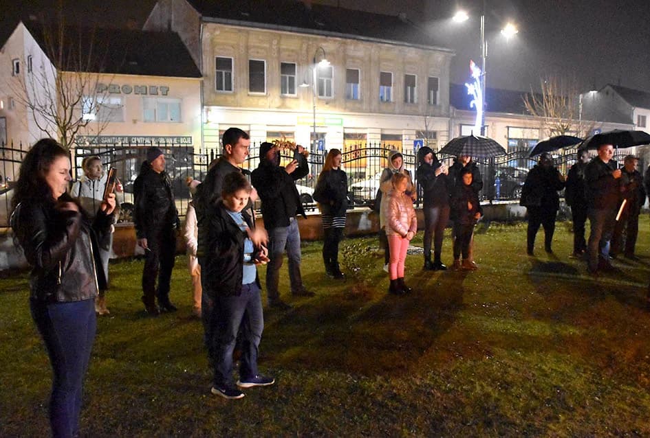Pravoslavni vjernici slave Badnje večer i Božić