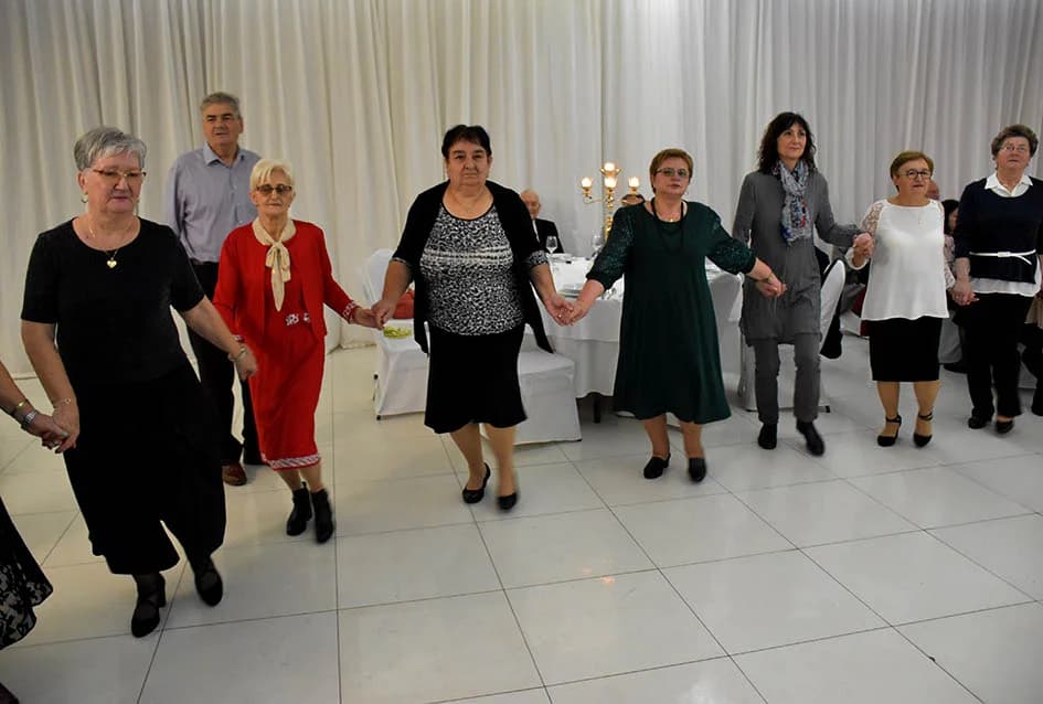 SUSRETI STARIH: Nakon tri umirovljenička dočeka 2024. godine još jedna njihova zabavna večer