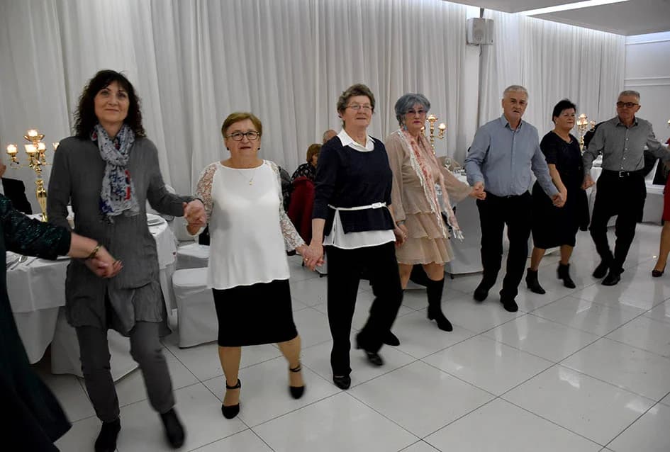 SUSRETI STARIH: Nakon tri umirovljenička dočeka 2024. godine još jedna njihova zabavna večer