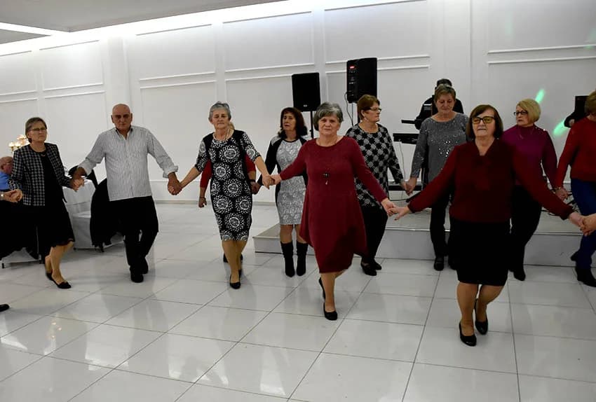 SUSRETI STARIH: Nakon tri umirovljenička dočeka 2024. godine još jedna njihova zabavna večer